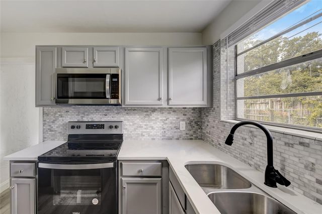 2600 S CRYSTAL LAKE DRIVE, Orlando, FL 32806