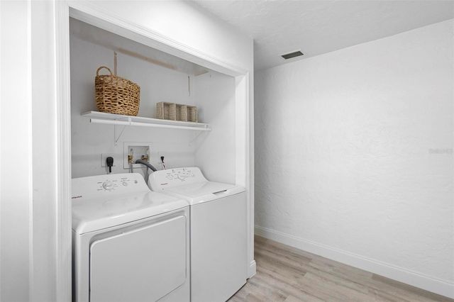 2600 S CRYSTAL LAKE DRIVE, Orlando, FL 32806