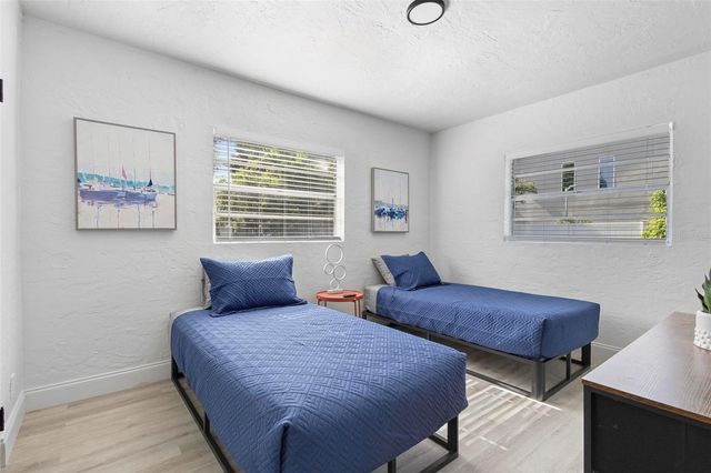 2600 S CRYSTAL LAKE DRIVE, Orlando, FL 32806