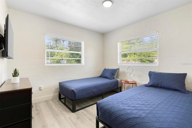 2600 S CRYSTAL LAKE DRIVE, Orlando, FL 32806