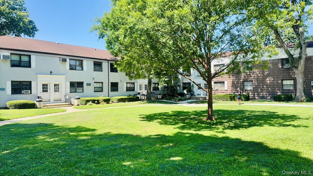 137-29 68TH Drive A, Flushing, NY 11367 — exterior