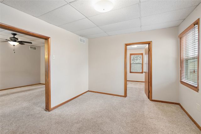 221 E Creston Avenue, Des Moines, IA 50315