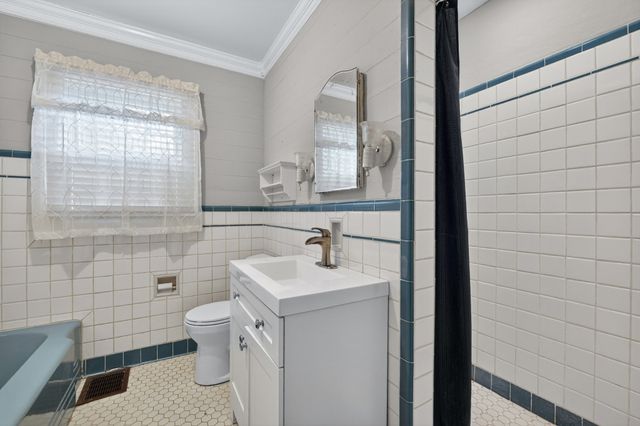 404 2nd Ave, Fayetteville, TN 37334