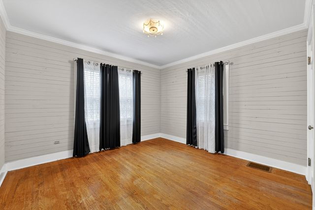 404 2nd Ave, Fayetteville, TN 37334