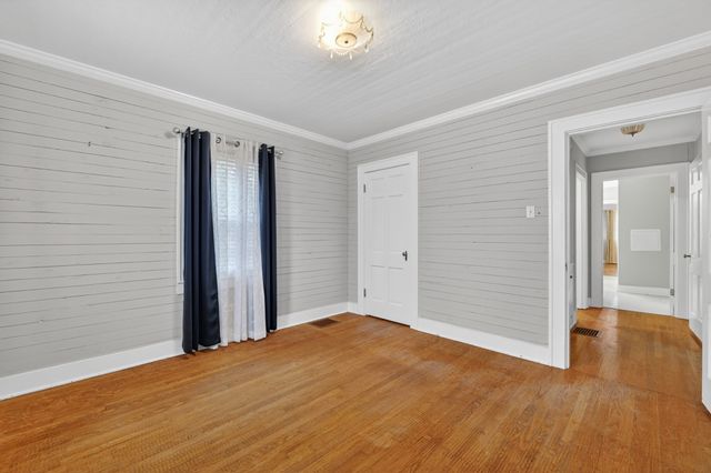 404 2nd Ave, Fayetteville, TN 37334