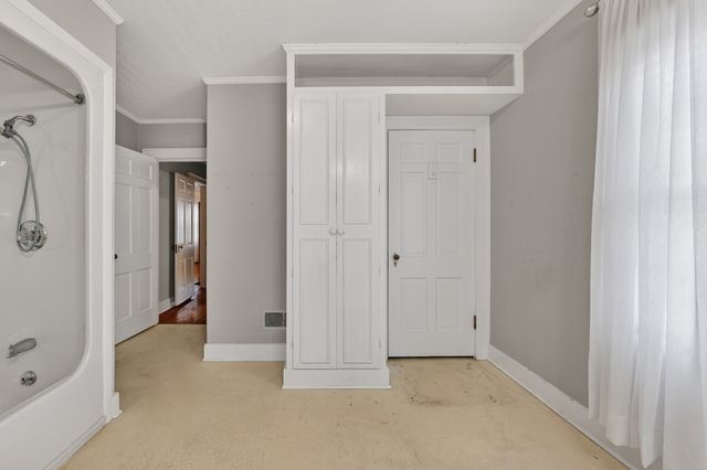 404 2nd Ave, Fayetteville, TN 37334