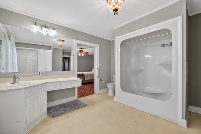 404 2nd Ave, Fayetteville, TN 37334