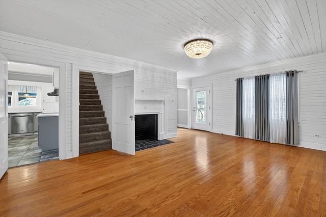 404 2nd Ave, Fayetteville, TN 37334