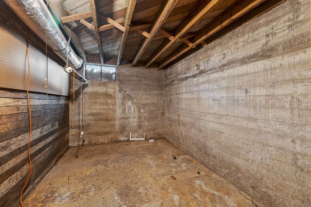 404 2nd Ave, Fayetteville, TN 37334