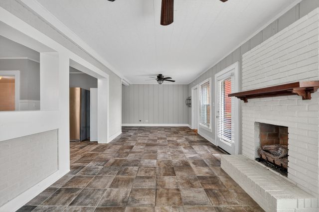 404 2nd Ave, Fayetteville, TN 37334