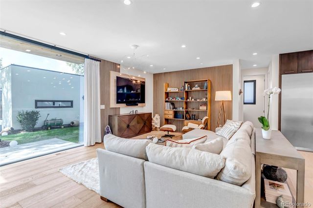 1375 S Elizabeth Street, Denver, CO 80210