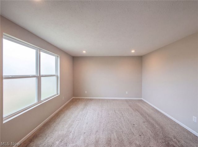 12478 Challenge Way, Columbia Station, OH 44028