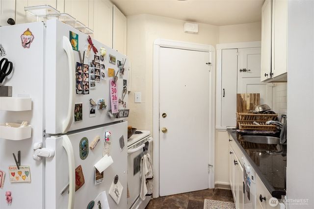 722 10th Avenue E, Seattle, WA 98102