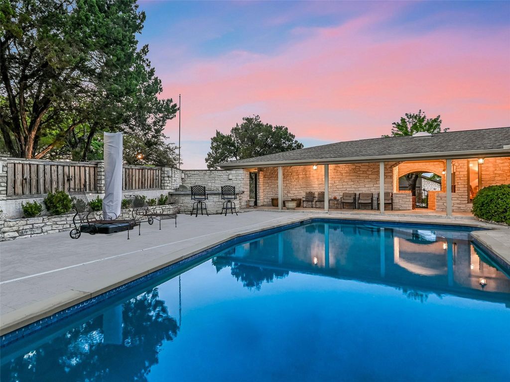 105 Capri, Lakeway, TX 78734