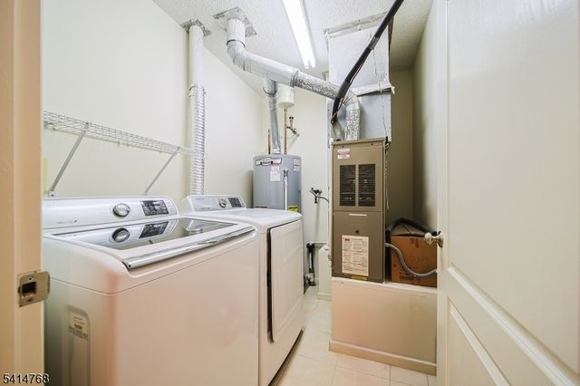 8005 Brittany Dr 8005, Wayne Twp., NJ 07470