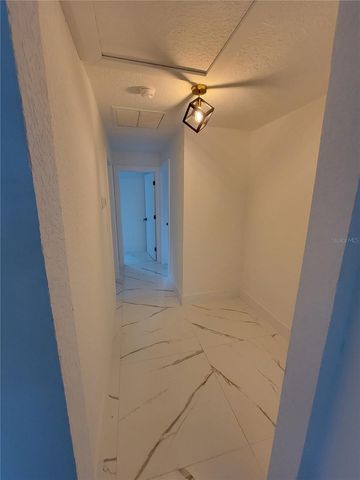 7498 N ORPINE DRIVE, St Petersburg, FL 33702