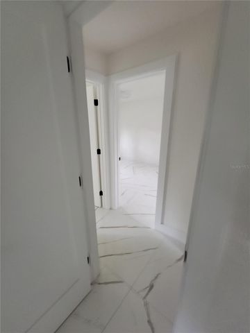 7498 N ORPINE DRIVE, St Petersburg, FL 33702