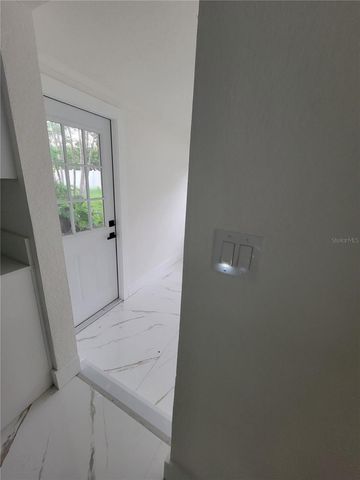 7498 N ORPINE DRIVE, St Petersburg, FL 33702