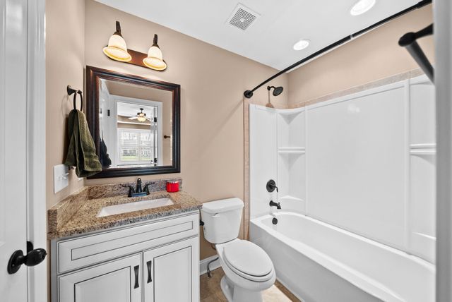 2531 Everwood Ct, Clarksville, TN 37043