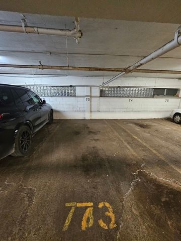 5358 N Cumberland Avenue 413, Chicago, IL 60656