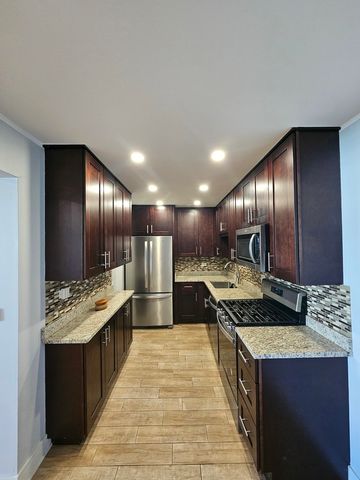 5358 N Cumberland Avenue 413, Chicago, IL 60656