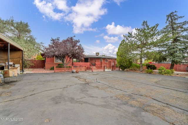 167 E 7th Avenue, Sun Valley, NV 89433