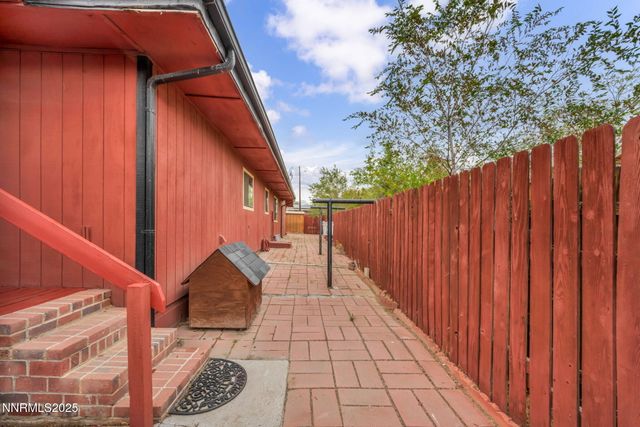 167 E 7th Avenue, Sun Valley, NV 89433