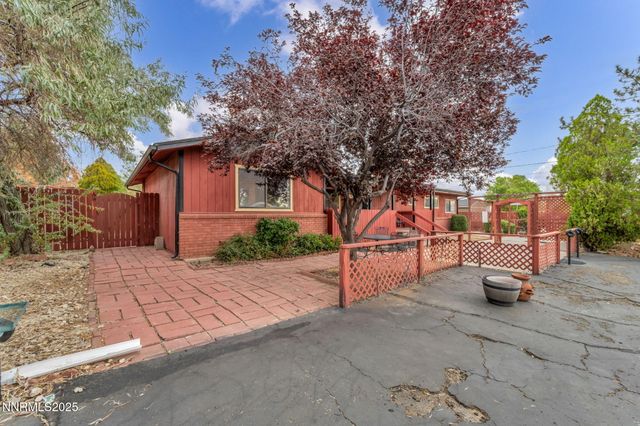 167 E 7th Avenue, Sun Valley, NV 89433