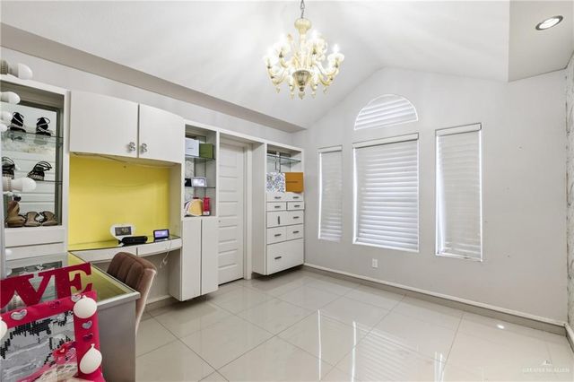 1704 Crown Pointe Boulevard, Mission, TX 78572