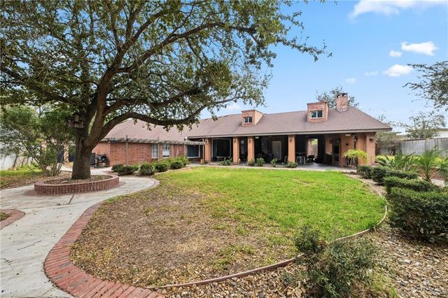 1704 Crown Pointe Boulevard, Mission, TX 78572