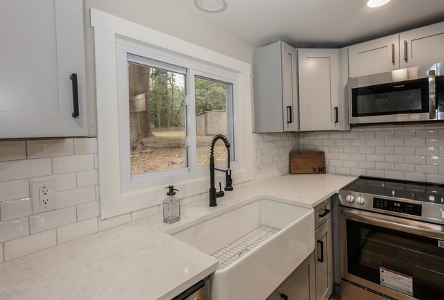 112 Gilson Road, Nashua, NH 03062