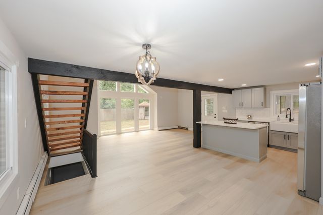 112 Gilson Road, Nashua, NH 03062