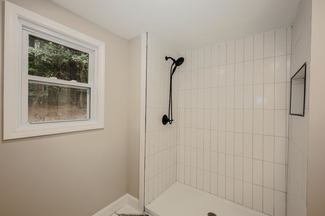 112 Gilson Road, Nashua, NH 03062