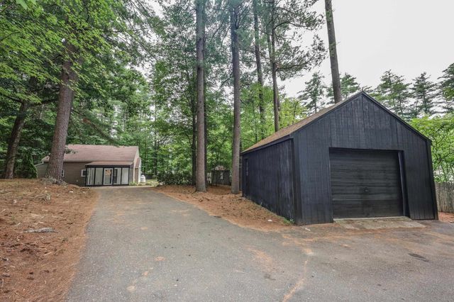 112 Gilson Road, Nashua, NH 03062