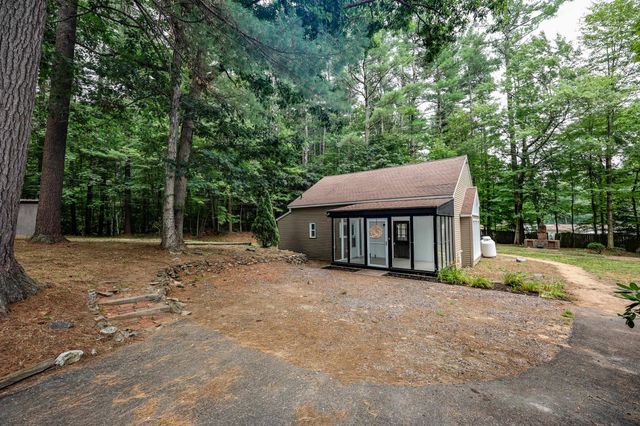 112 Gilson Road, Nashua, NH 03062