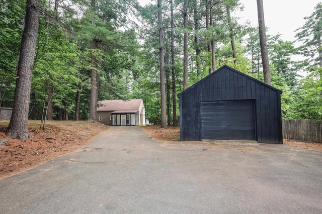 112 Gilson Road, Nashua, NH 03062