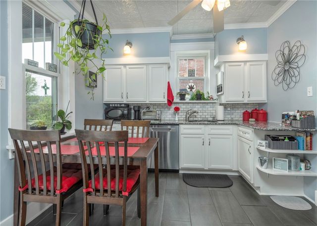 216 Ramsey Ave, Bridgeville, PA 15017