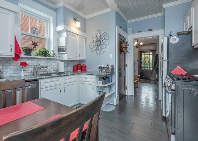 216 Ramsey Ave, Bridgeville, PA 15017