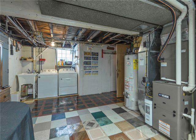 216 Ramsey Ave, Bridgeville, PA 15017