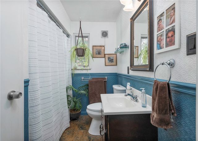 216 Ramsey Ave, Bridgeville, PA 15017