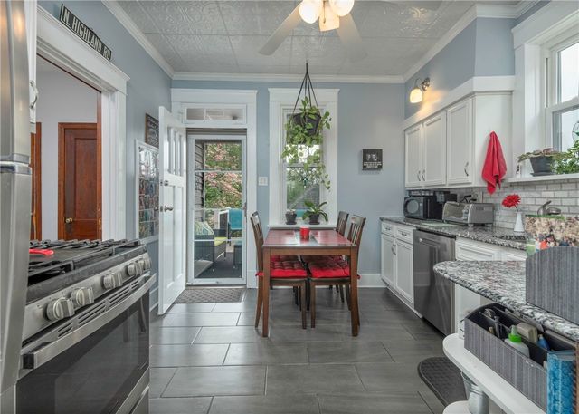 216 Ramsey Ave, Bridgeville, PA 15017
