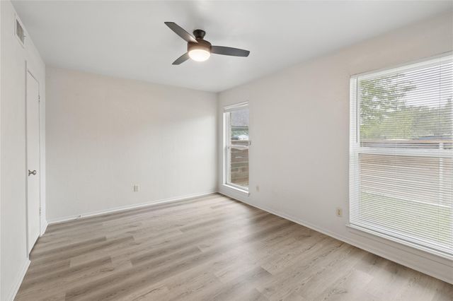 820 Sahara Ave B, Austin, TX 78745