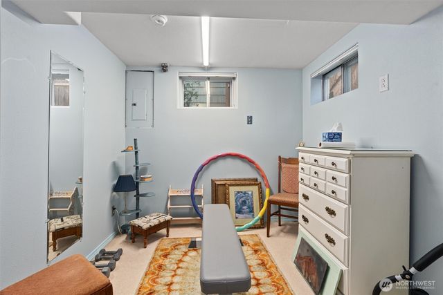 310 NW 75th Street, Seattle, WA 98117