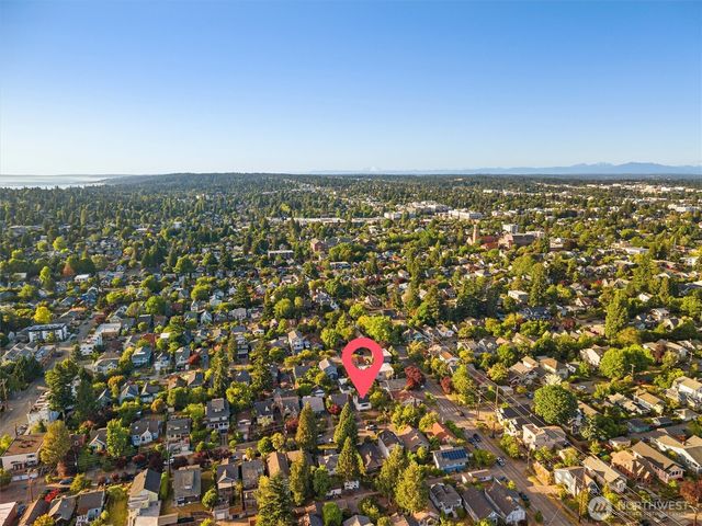 310 NW 75th Street, Seattle, WA 98117