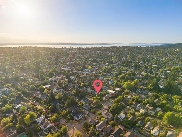 310 NW 75th Street, Seattle, WA 98117