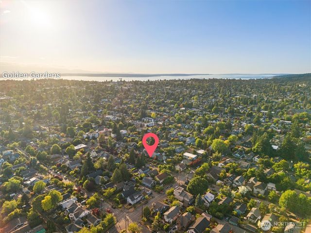 310 NW 75th Street, Seattle, WA 98117