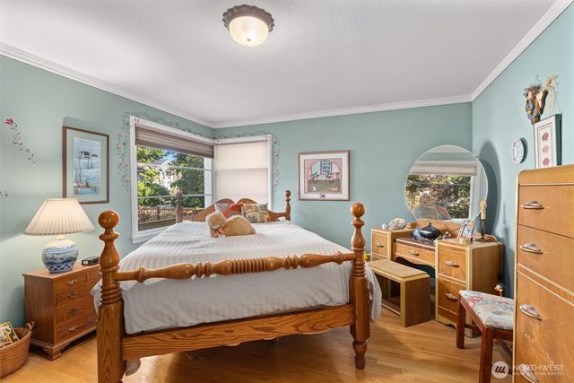 310 NW 75th Street, Seattle, WA 98117