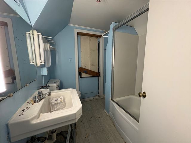 27 Cedar Street, Oneonta, NY 13820