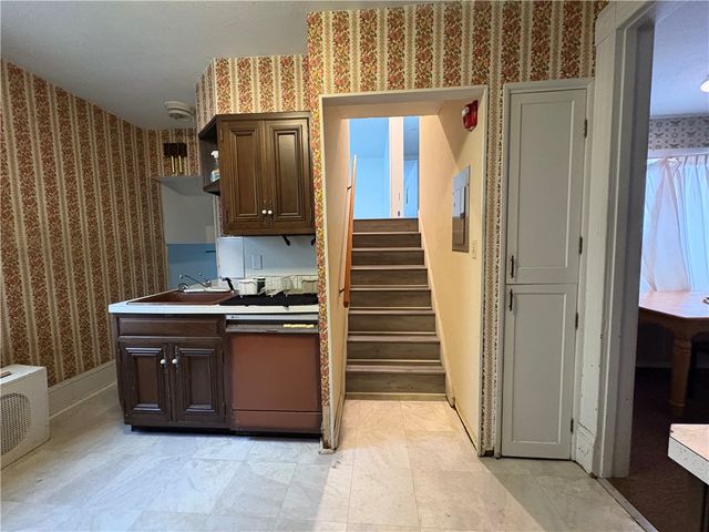 27 Cedar Street, Oneonta, NY 13820