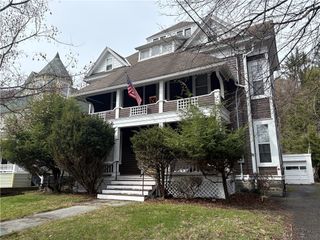 27 Cedar Street, Oneonta, NY 13820